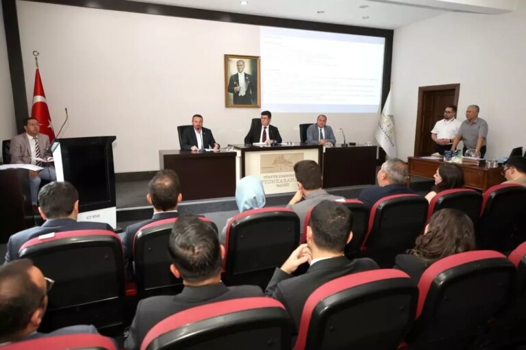 afyonkarahisarda-sahipsiz-hayvanlar-icin-toplanti-duzenlendi-yyMntXvG.jpg