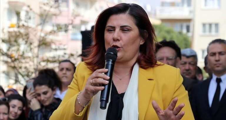 akp-iddialari-golgesinde-ozlem-cercioglunun-3-yil-onceki-sozleri-gundemde-SdmuFac4.jpg
